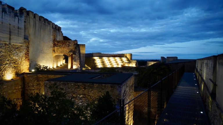 La Galera brilla: llega la iluminación ornamental de La Ciudad Encendida