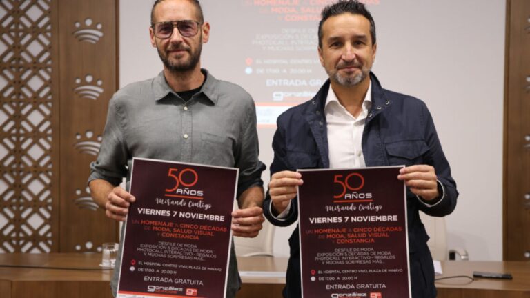«50 años mirando contigo»: un homenaje al comercio local en Badajoz 4 «50 años mirando contigo»: un homenaje al comercio local en Badajoz