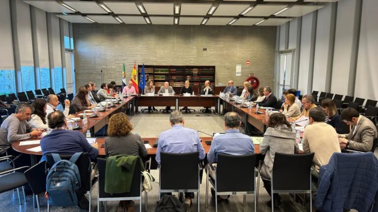 OPE Extremadura 2025 Consulta el desglose de las 2.376 plazas y fechas clave Slug sugerido