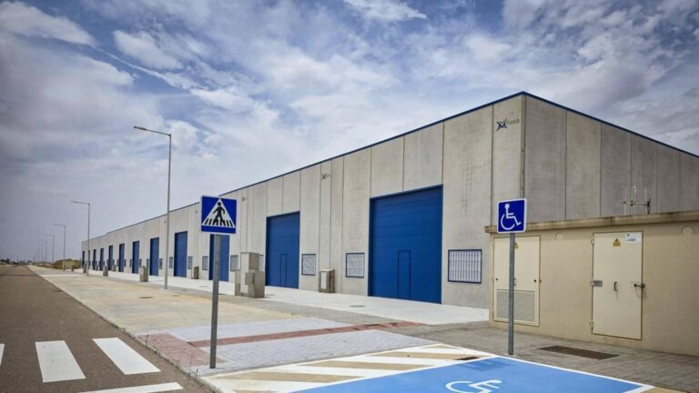 Rehabilitación integral de la ITV del polígono del Nevero en Badajoz