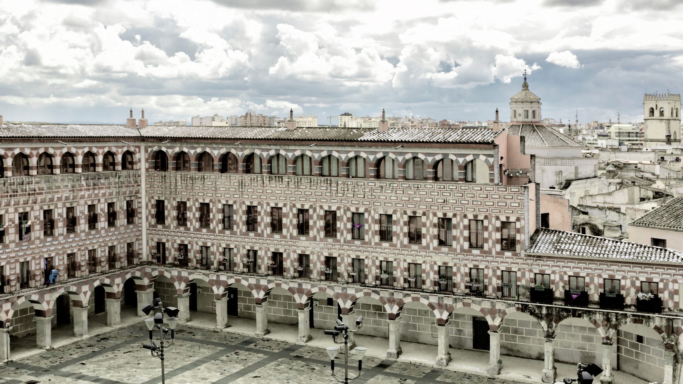 Badajoz respira tras una noche de infarto La situación real del Gévora y el Zapatón este domingo