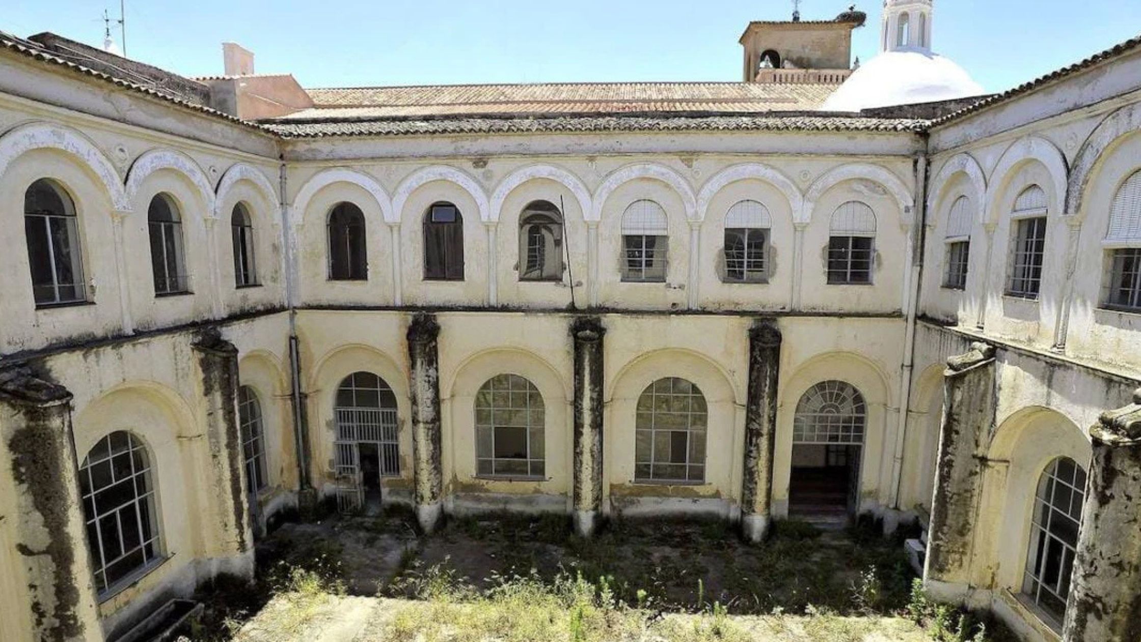 La Escuela de Artes y Oficios de Badajoz encara otro curso con la sede de San Agustín cerrada