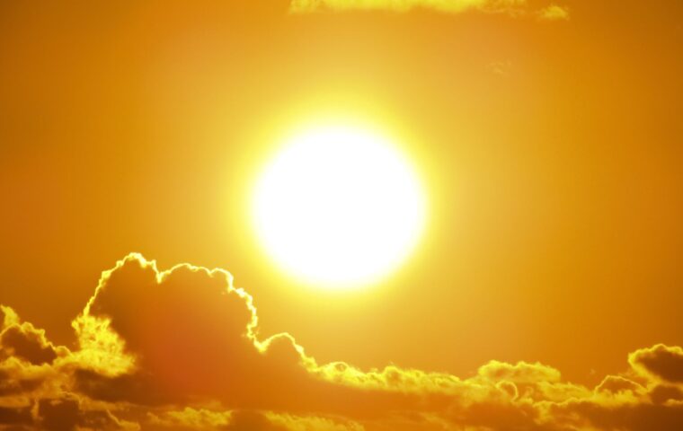 Badajoz afronta un sábado de calor, aviso amarillo y posibles tormentas